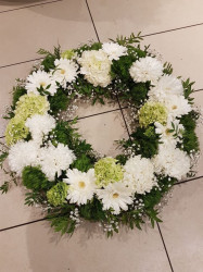 Coroana flori albe si verzi