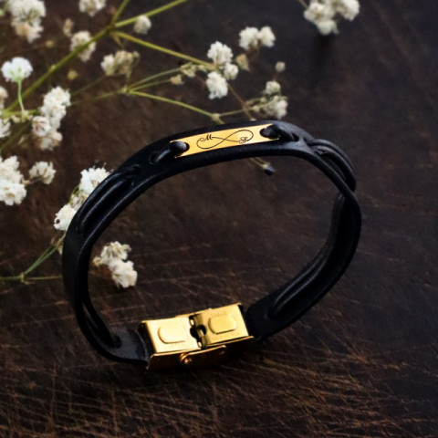Bratara barbateasca piele naturala, placuta din Aur 14 K, lata 10 mm, placuta 23x5 mm personalizat gravura text si/sau simbol (inchizatoare otel inoxidabil auriu)