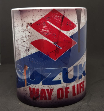 Caneca com Suzuki