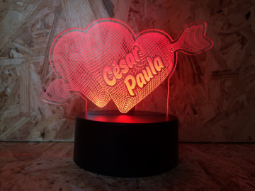 Moldura / Candeeiro com luz de presença - 2 Corações + nomes