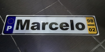 Placa de acrílico estilo matricula - 47cm - Personalizada
