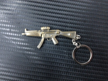 Porta Chaves - Arma MP5 Dourada