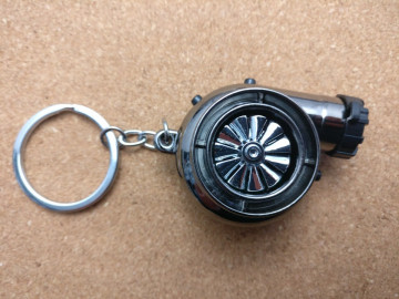 Porta Chaves - Turbo Preto (gun metal) - Electrónico (Recarregável) - Com Isqueiro