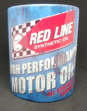 Caneca com Red Line Motor Oil