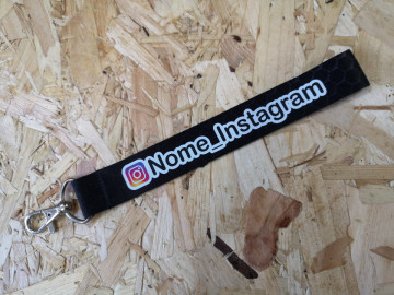 Fita Porta Chaves com Símbolo Instagram + Nome