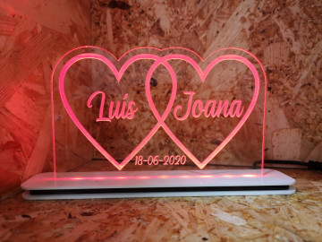 Moldura / Candeeiro com luz de presença - 2 Corações + nomes