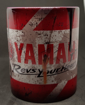 Caneca com Yamaha