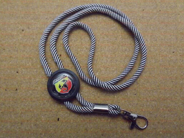 Fita Porta Chaves (lanyard) de Pescoço Ajustável para Fiat Abarth