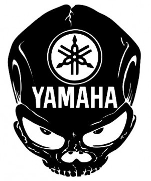 Autocolante com caveira yamaha