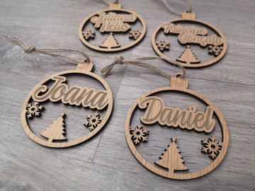 "Bola" para árvore de Natal com nome - MDF