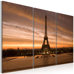Kép - Eiffel Tower at dusk