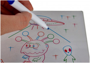 Tabla Magica de Scris 3D, MalPlay cu Ochelari si 4 Carioci Fluorescente