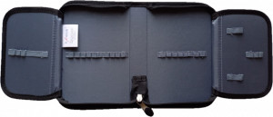 Penar Rigid cu 1 Fermoar si 2 Extensii, St. Majewski, Neechipat, Colectia St.Right - Cat Outline PC03 20.5x14x3.5cm