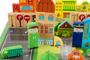Cuburi de Constructii din Lemn, EcoToys, Oras, 196 de Piese