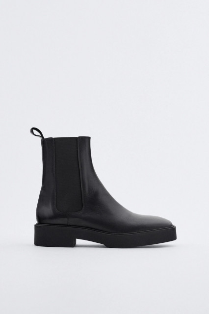 Zara Flat Leather Chelsea Boots