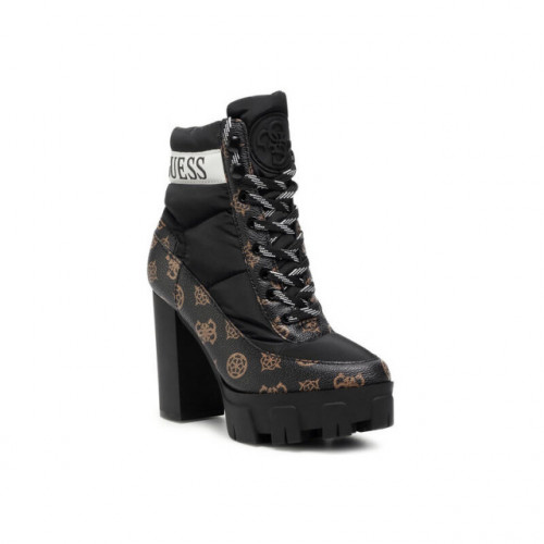 Guess Wintery02