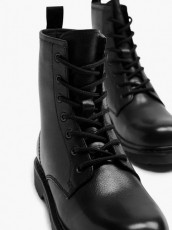 5th Avenue Shiny Black Boots