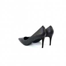 Guess High Heel Logo