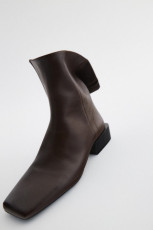 Zara Square Toe Leather Botin