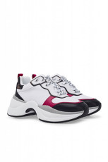 Guess Fucsia Run