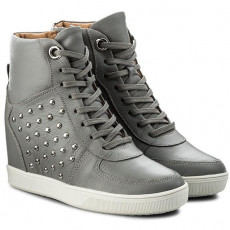 Kazar Berry Platform