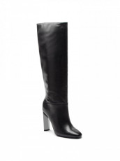 Guess Flona