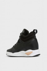 Guess Air