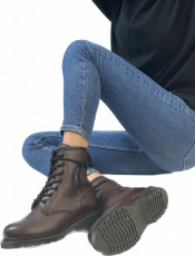 5th Avenue Burgundy Boots