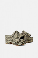 Zara LinedPlatformSandals