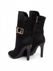 Guess Teca