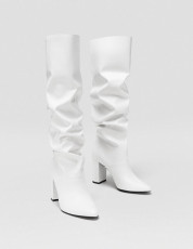 Stradivarius White Elastic Boots