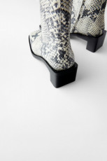 Zara LeatherPrintedSnakeBoots