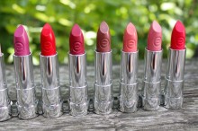 Ruj Essence sheer & shine lipstick 13 Like a princess  3,5gr