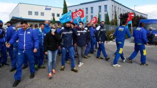 "Siamo corrieri non schiavi": nuovo sciopero alla Sda "Siamo corrieri non schiavi": nuovo sciopero alla Sda