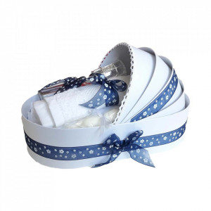 Trusou botez complet, in landou, decor cu fundita bleumarin cu floricele Denikos® 150