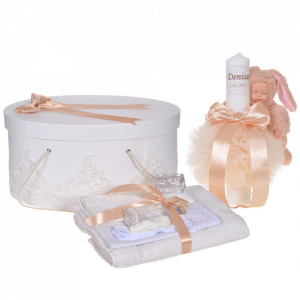 Set elegant trusou botez, cutie trusou si lumanare personalizata cu nume, decor dantela Crem cu iepuras, Denikos® 950