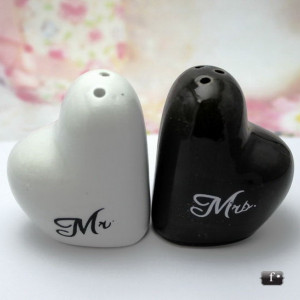 Set sare si piper inima alba si neagra MG015