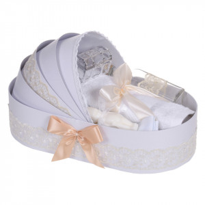Lumanare botez cu iepuras, personalizata si trusou botez in landou, decor dantela Crem, Denikos® 878