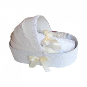 Trusou botez complet, in landou, decor elegant cu dantela ivoire Denikos® 144
