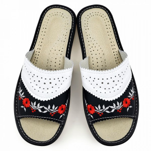 Papuci de Casa Dama Material Piele Culoare Gri Model 'Floral Harmony'