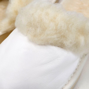 Papuci de Casa Dama Imblaniti cu Lana de Oaie Model 'Joy Season' White