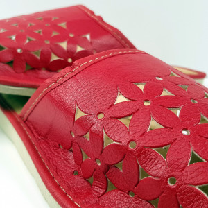 Papuci de Casa Dama, Material Piele, Culoare Rosu, Model 'Flowers Patrol Complete'