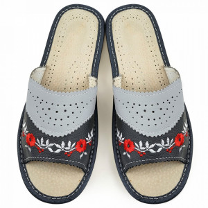 Papuci de Casa Dama Material Piele Culoare Gri Model 'Flower Guards'