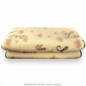 Patura din Lana Natural de Oaie 100% Model 'Love' Marime 160 x 200, 1 Bucata