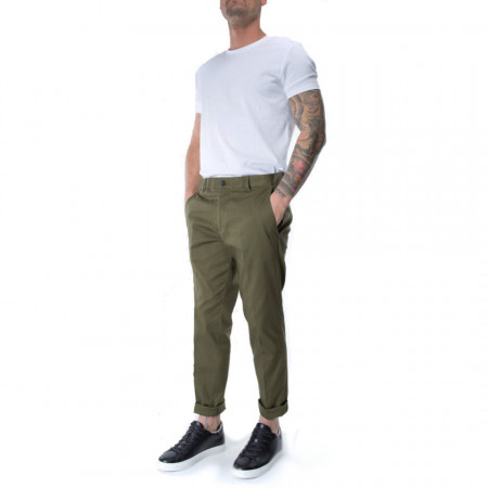 Pantalone-uomo-classico-verde