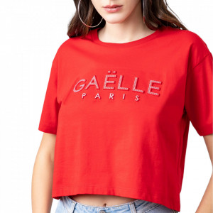 Gaelle-t-shirt-rossa-corta-logo-borchiato