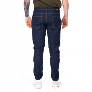 Outfit-jeans-uomo-scuro