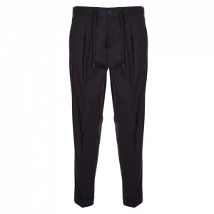 Outfit black soft trousers