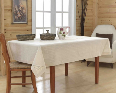 PR100 140X120 Fata de masa ecru din bumbac cu broderie