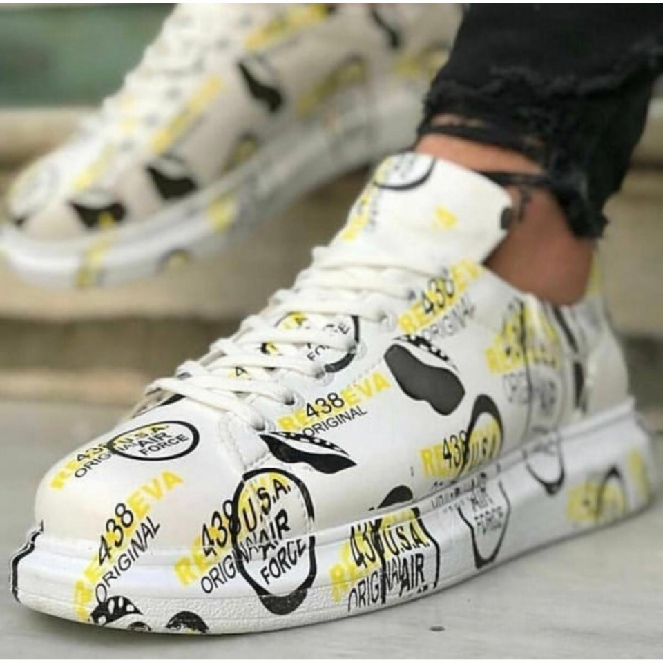 Pantofi sport albi, cu imprimeu, talpa inalta si cusuta